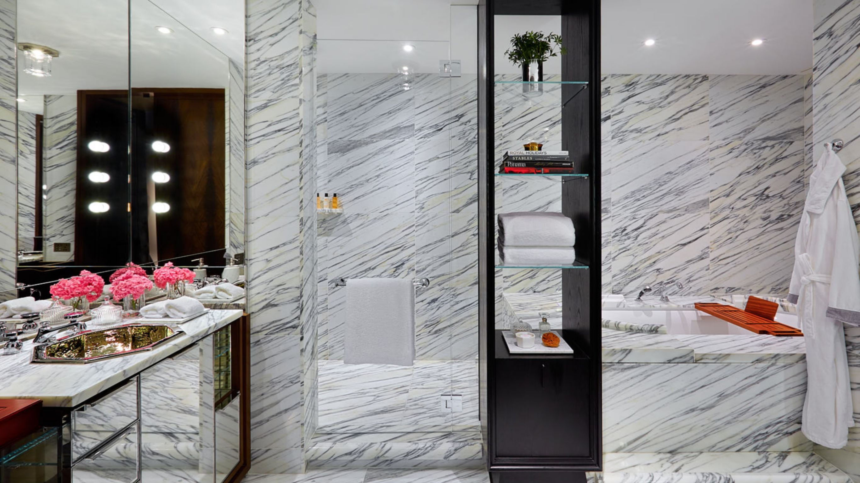 Signature Suite Bathroom Hong Kong