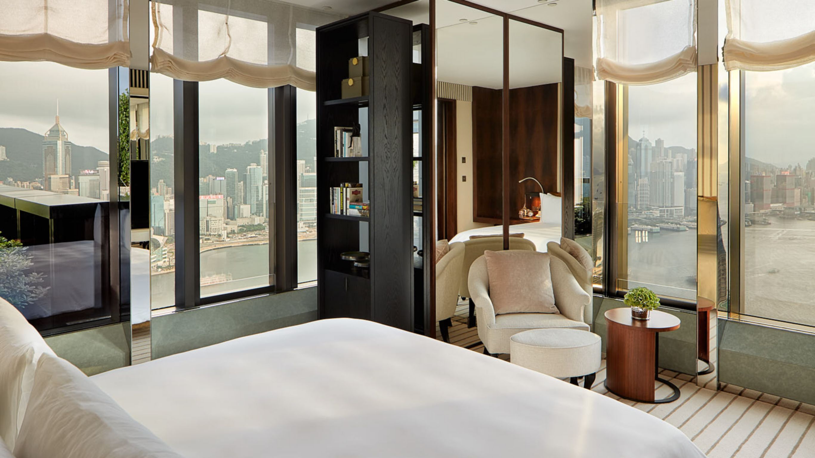 Signature Suite Hong Kong Rosewood