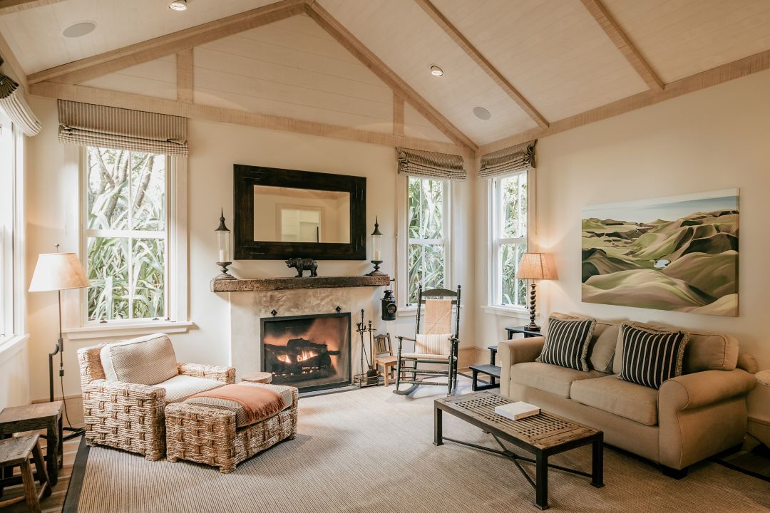 Guest wing study in suite accommodation