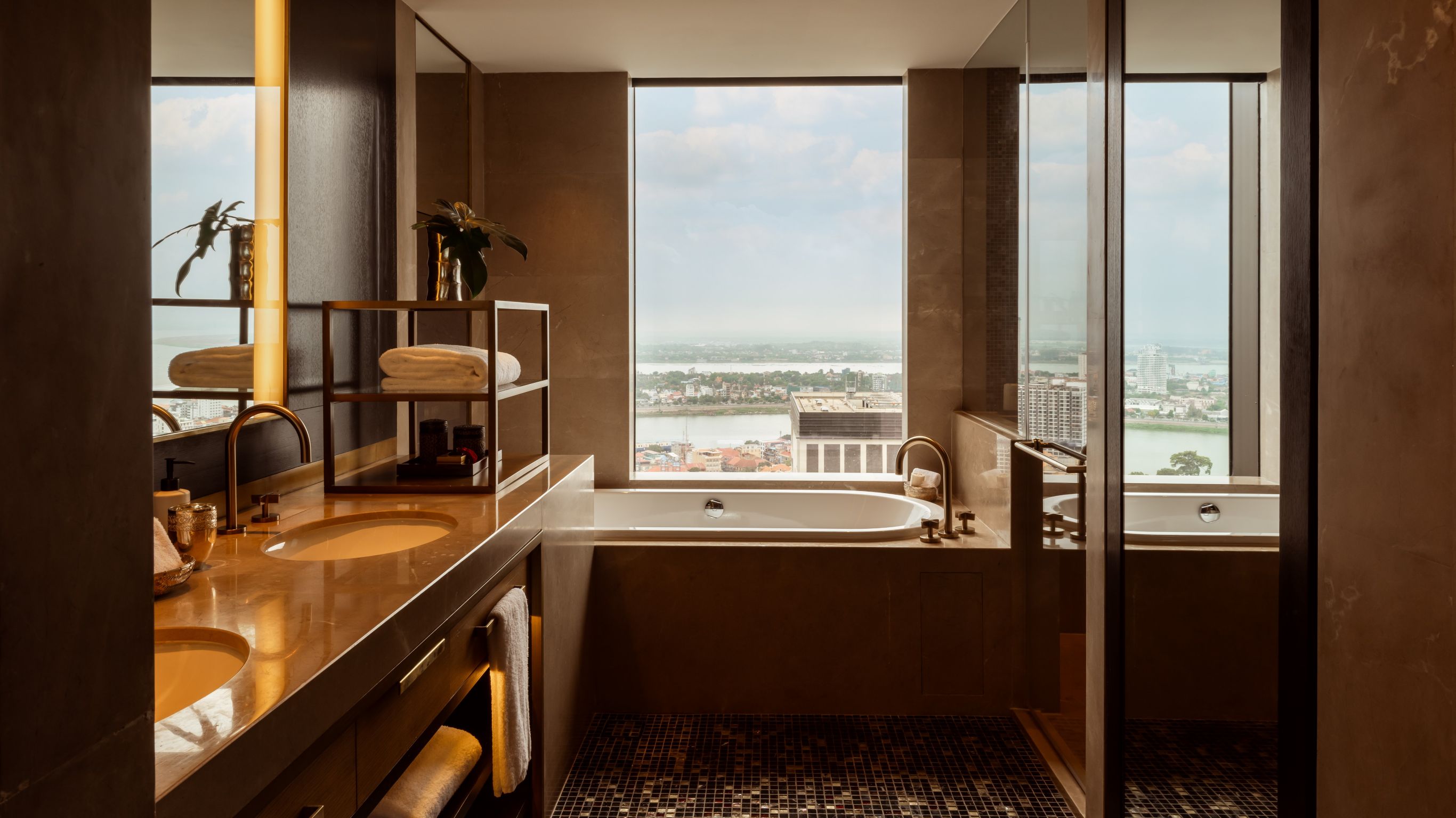 Mekong Suite Bathroom Phnom Penh