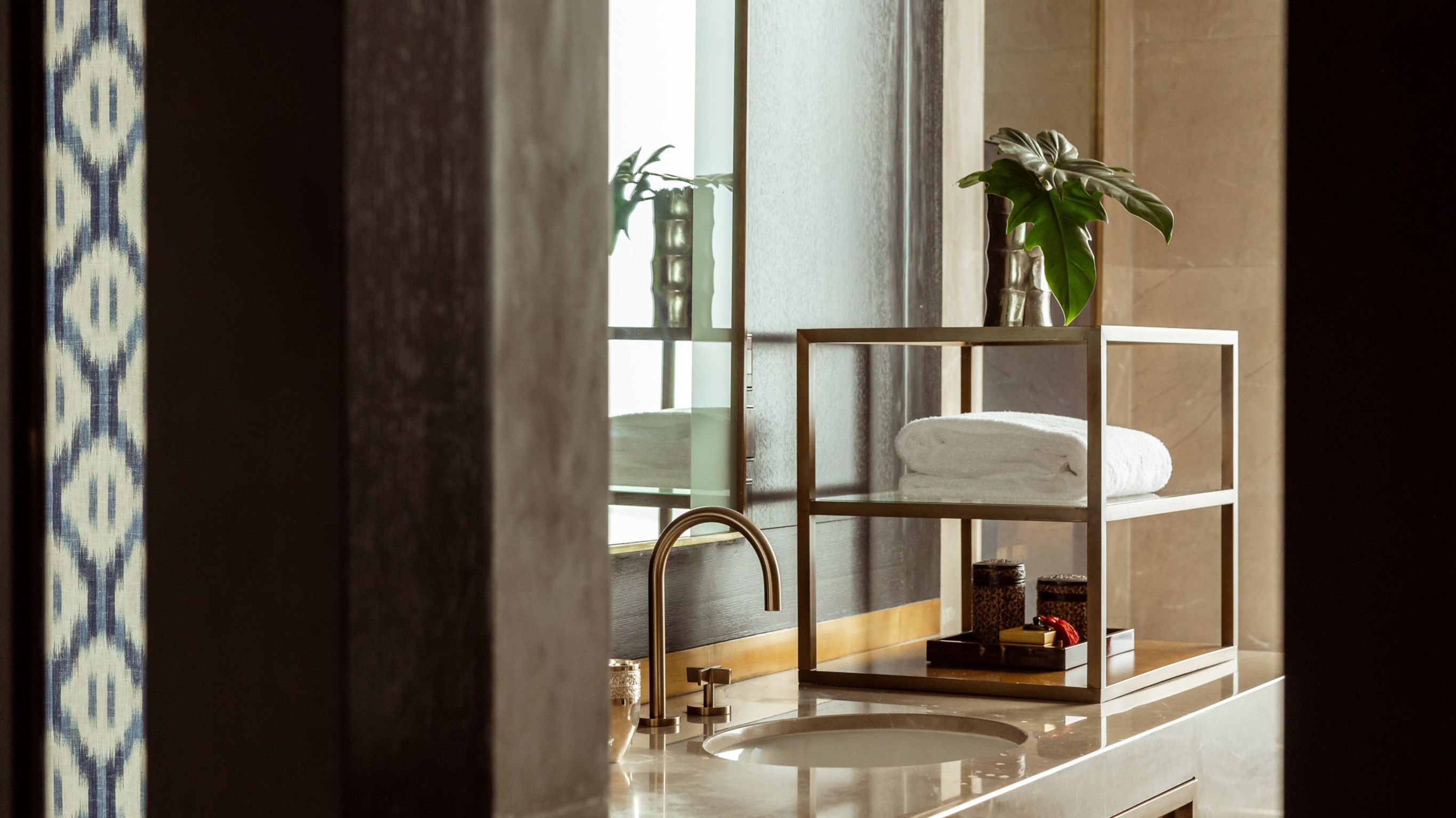 Mekong Suite Bathroom Phnom Penh