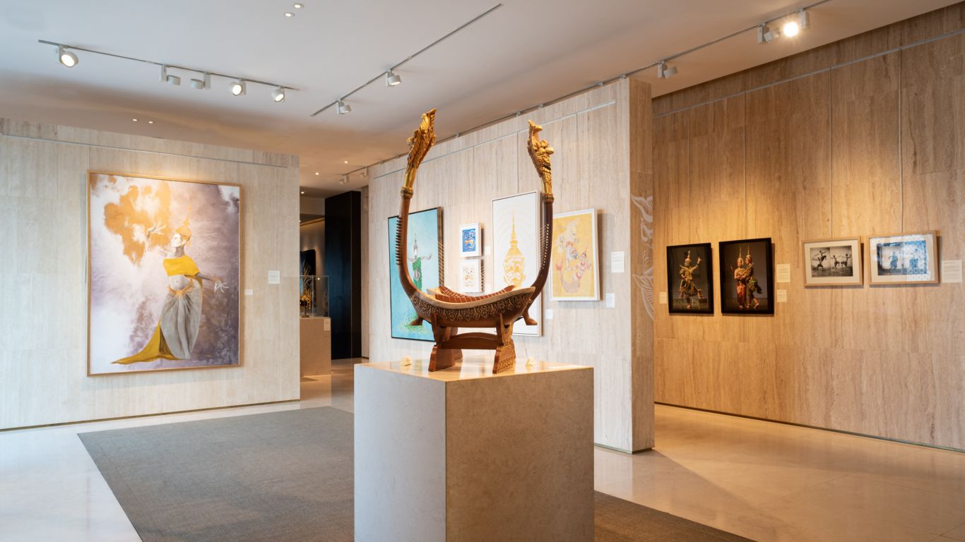 Art Gallery Phnom Penh Rosewood Hotel Art Exhibition 