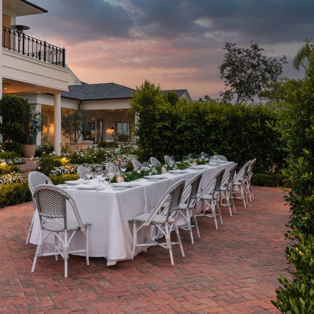 outdoor meeting venue - terrace