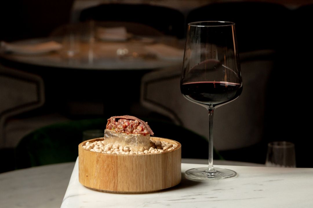 Tapas en Amos by Jesus Sanchez