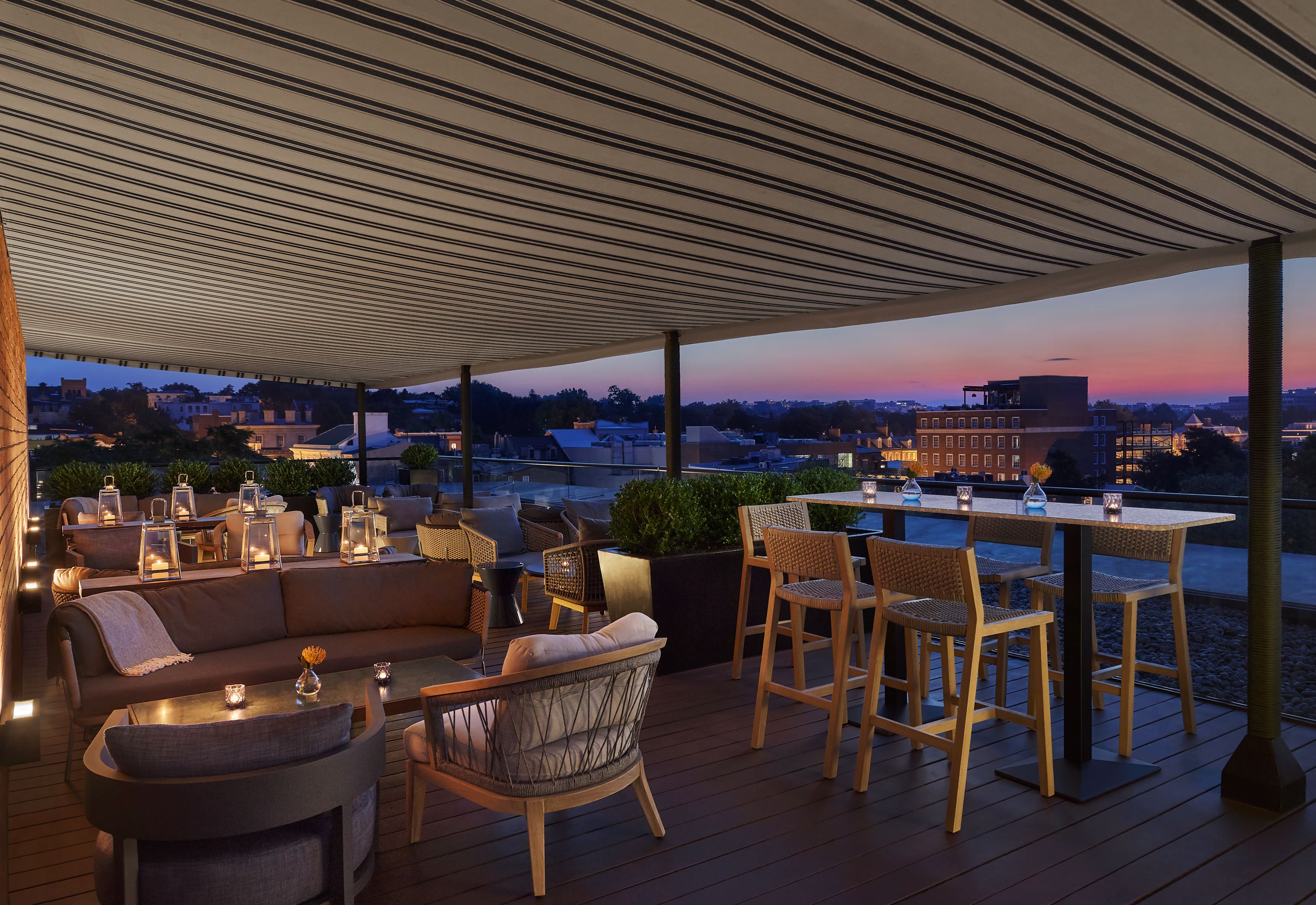 Rooftop Bar DC CUT Above Rosewood Hotel