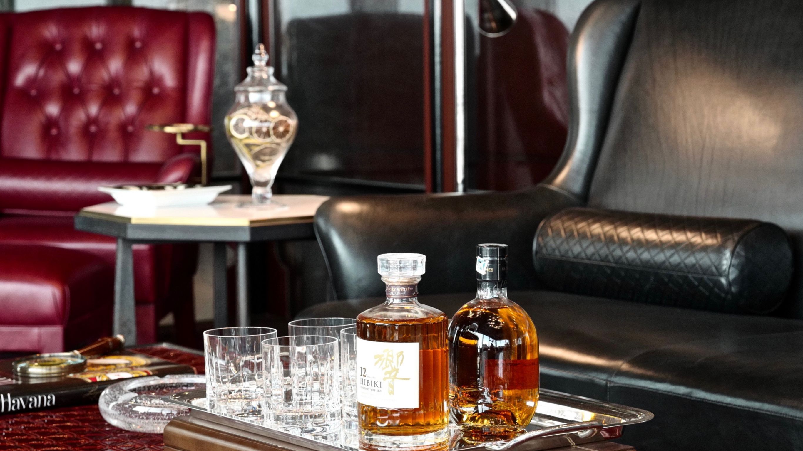 Whisky Cigar Lounge bar phnom penh