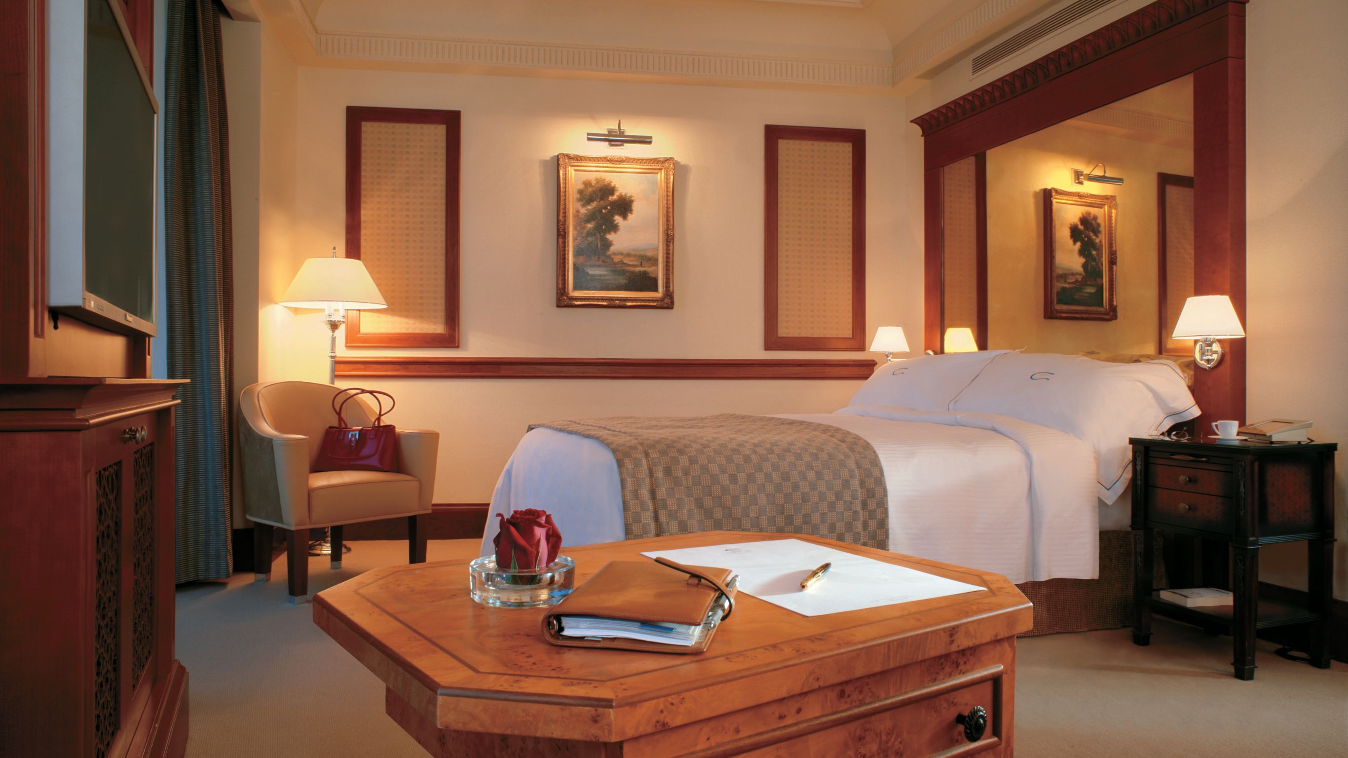 a luxury guest bedroom at Jeddah Rosewood hotel in Saudi Arabia